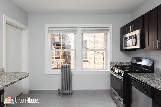 Foto del edificio - 7738 N Ashland Ave