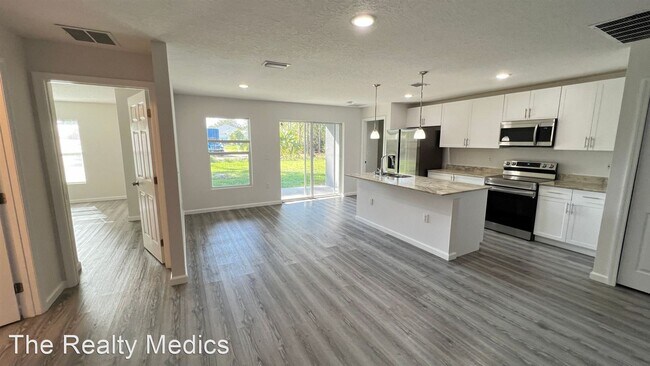 Building Photo - 4 br, 2 bath House - 1382 Defender St NW