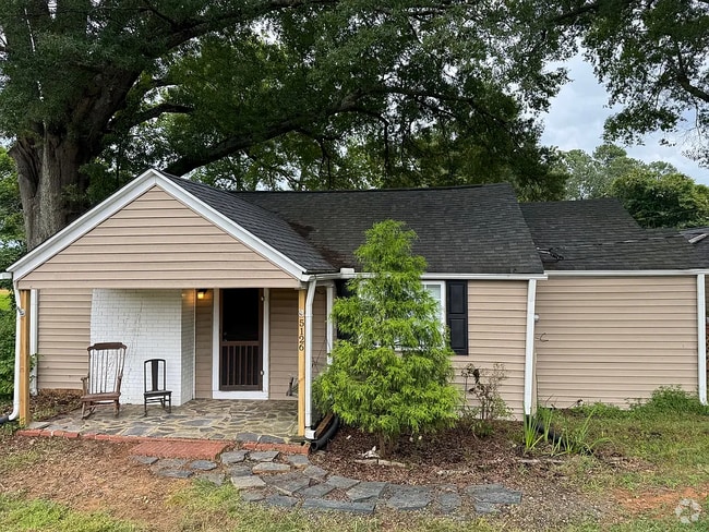 Building Photo - 5126 Leesville Rd