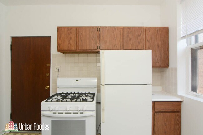 Foto del edificio - 1309 W Addison St