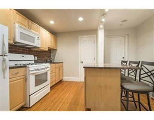 Building Photo - 480 Beacon St