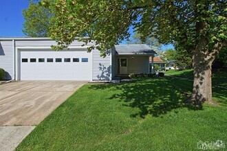Building Photo - 137 Cistus Plaza