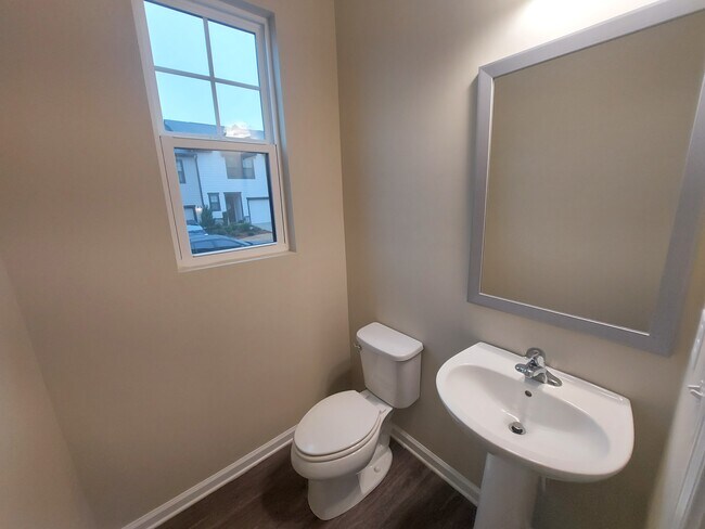 Building Photo - 6346 Mountain Home Way SE