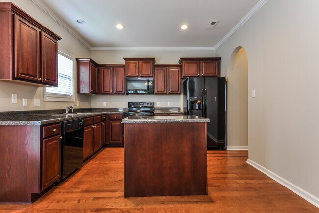 Building Photo - 4134 White Kestrel Dr