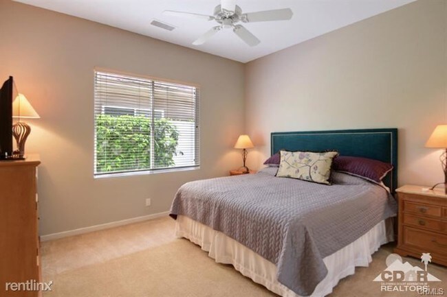 Building Photo - 3 br, 4 bath House - 584 Mesa Grande Dr