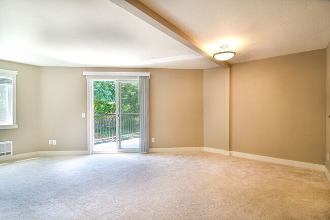 Foto del edificio - Redmond- One Bedroom Condo located at the ...