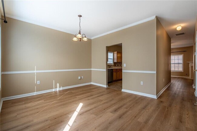 Foto del edificio - 32 Brookvalley Ct W