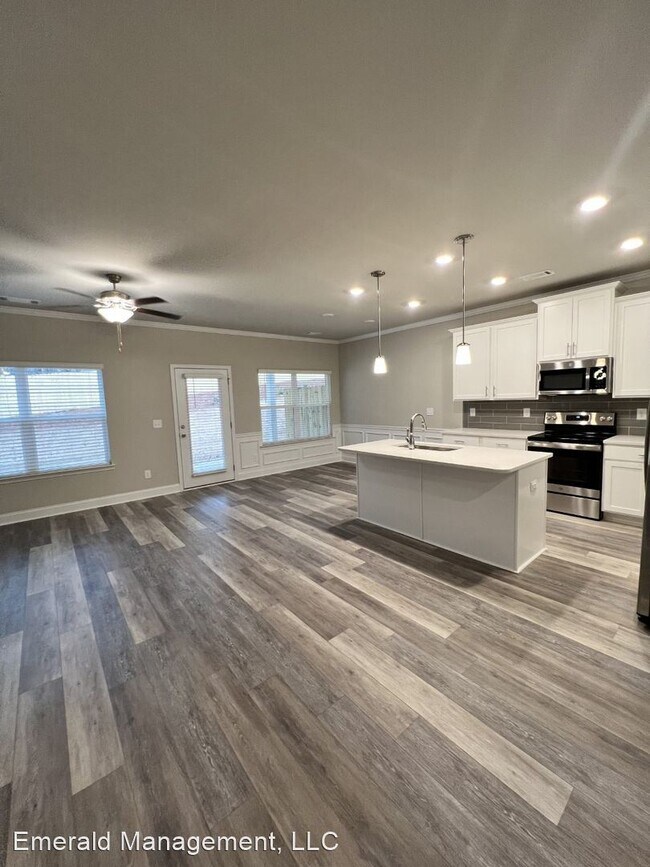 Building Photo - 3 br, 2.5 bath House - 5506 Rockfern Drive