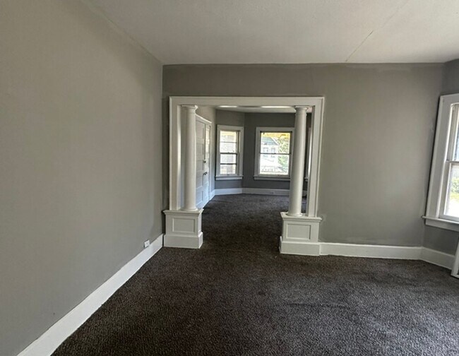 Foto del edificio - 460 E 123rd St
