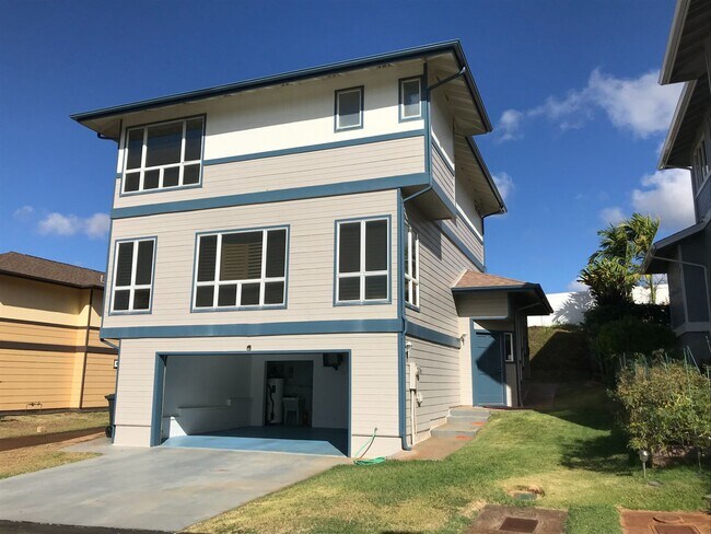 Building Photo - Lapa'olu Community (Aiea Heights) - 3 bedr...