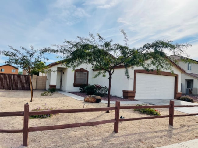 Building Photo - 12445 N 127th Dr