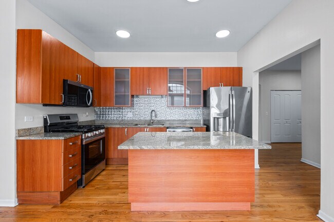 Foto del edificio - 4545 S Drexel Blvd