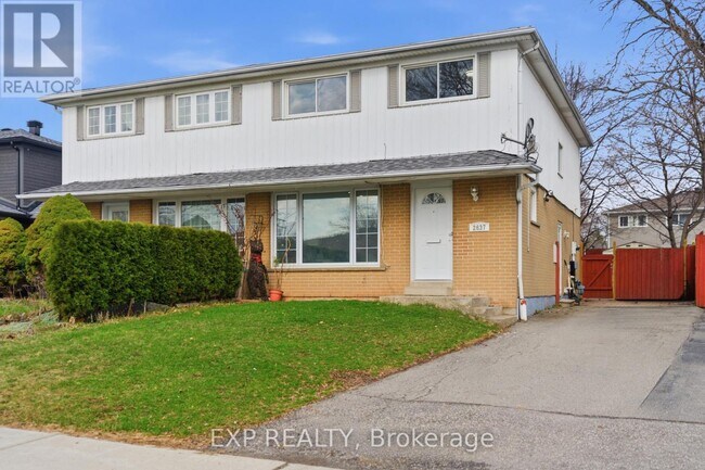 Building Photo - 2637 Altadena Ct