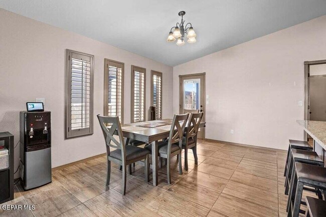 Foto del edificio - 1917 Tim Foster St