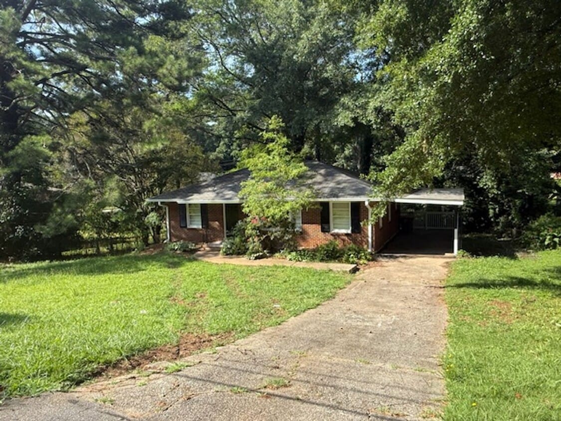 Primary Photo - Newly Renovated 3 Bedroom / 1 Bath Ranch w...