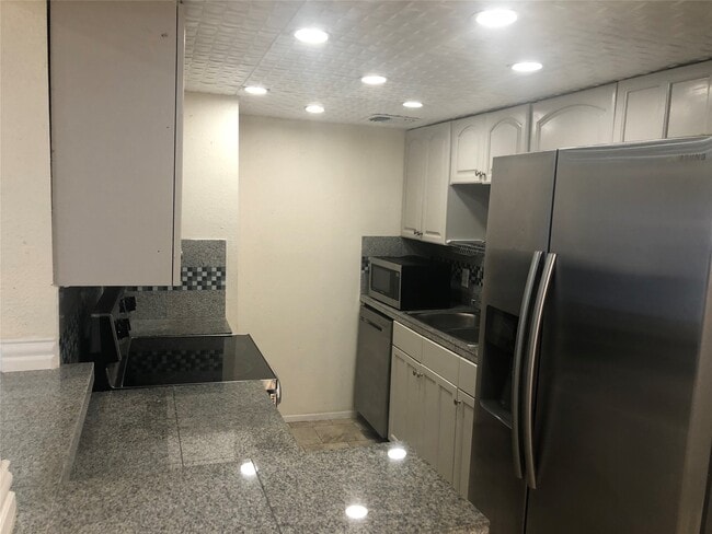 Building Photo - 9531 Pagewood Ln