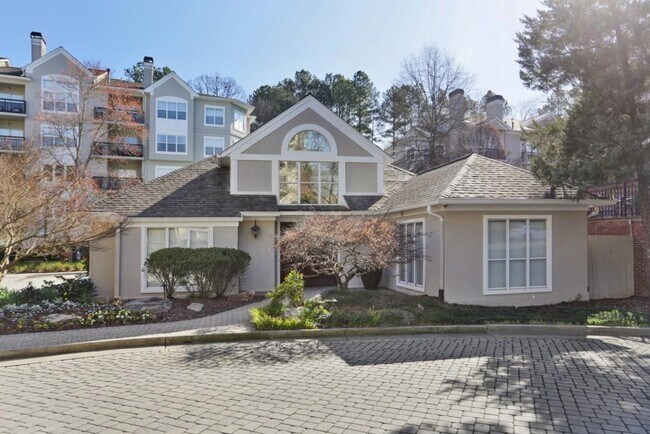 Foto del edificio - 4246 River Green Dr NW