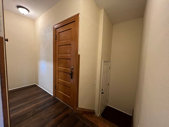 Foto del edificio - 533 Brookside Ave. #1
