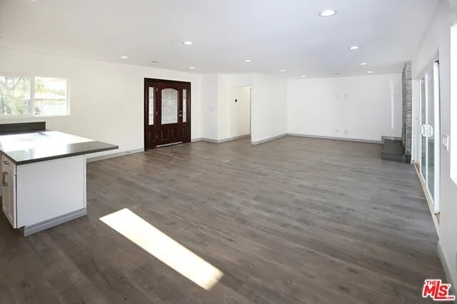 Foto del edificio - 16727 Jersey St