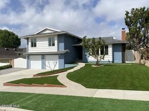 Building Photo - 845 La Grange Ave