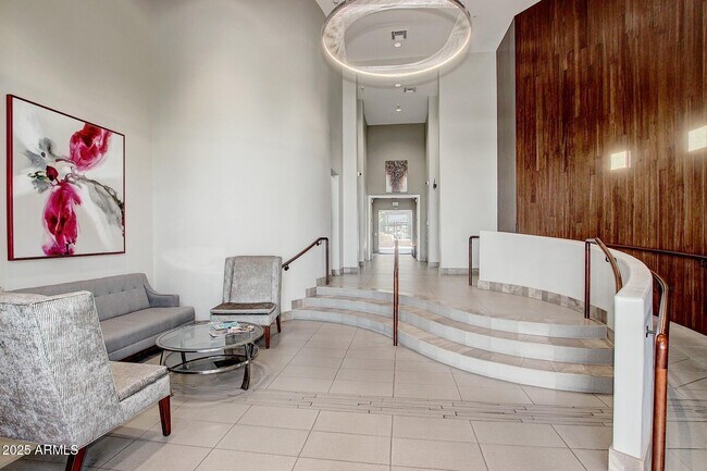 Foto del edificio - 17 W Vernon Ave