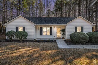Building Photo - 192 Conifer Ln