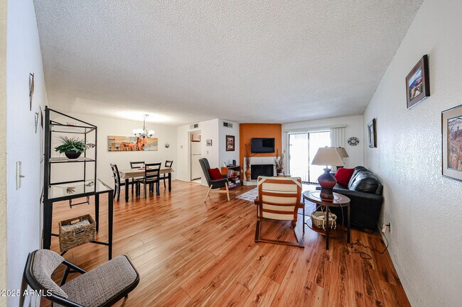 Foto del edificio - 9445 N 94th Pl