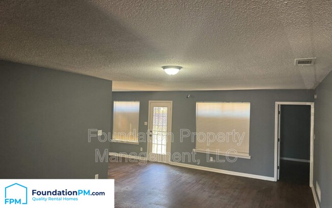Building Photo - 4813 Royal View Cove