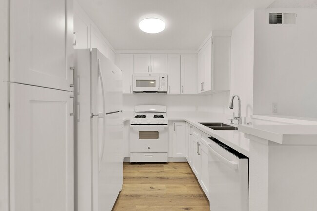 Cocina - 22415 Del Valle St