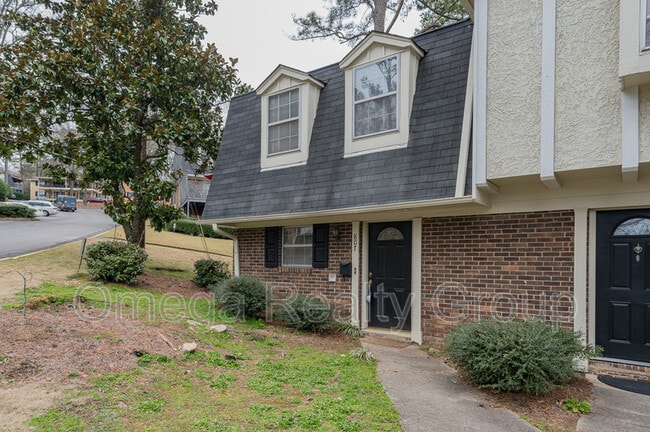 Building Photo - 807 Vestavia Villa Ct