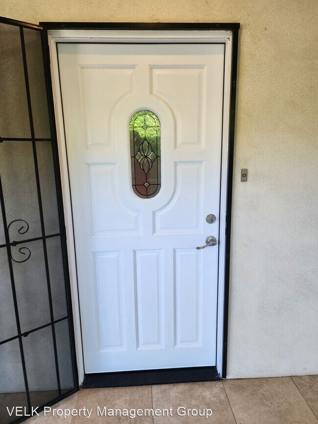 Foto del edificio - 3 br, 2.5 bath House - 2585 N Windsor Ave