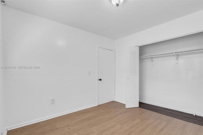 Foto del edificio - 2809 SW 23rd Ter