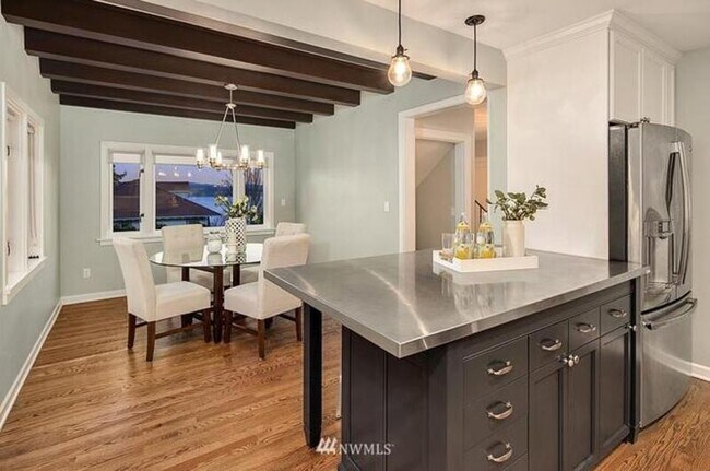 Foto del edificio - 4105 55th Ave NE