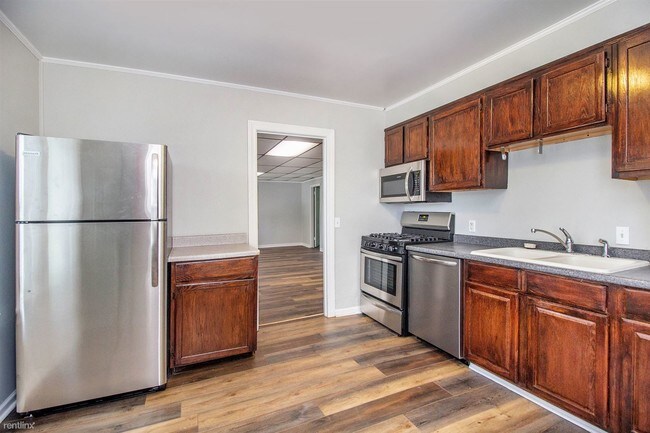 Building Photo - 3 br, 1 bath House - 1221 California Ave