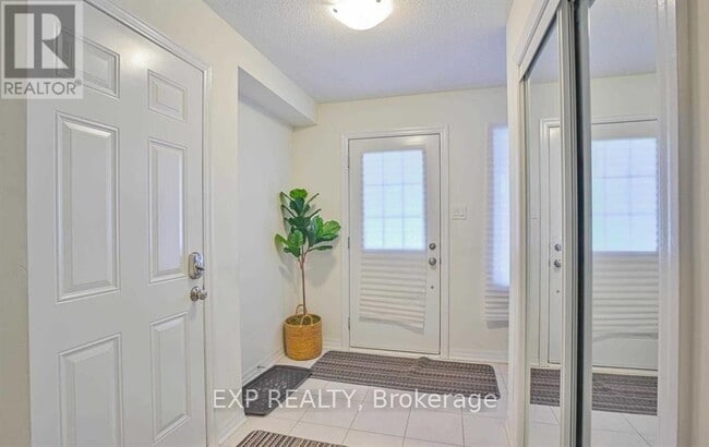 Building Photo - 22 Spring Creek Dr
