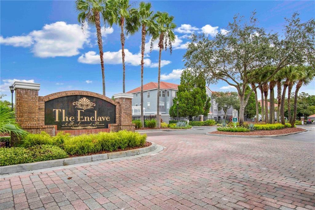 Community Entrance - 18001 Richmond Place Dr