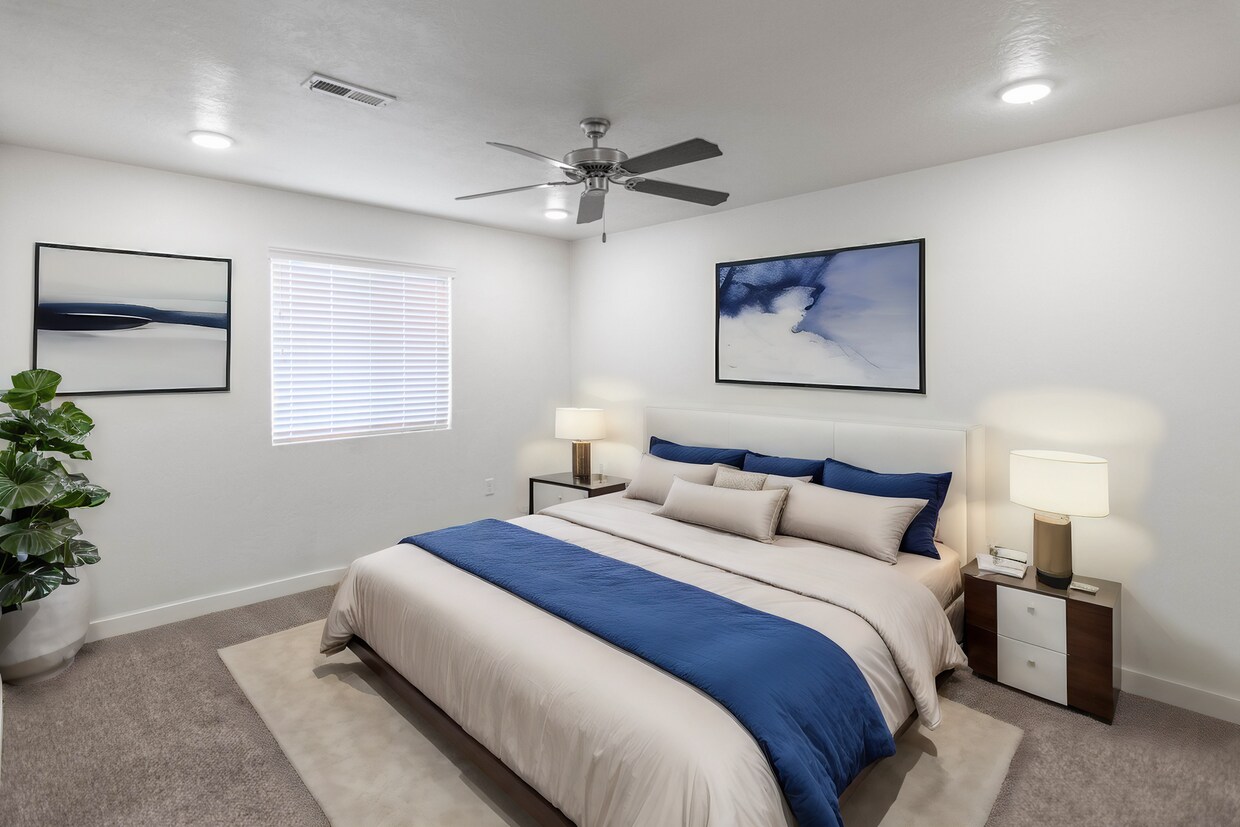 Foto principal - Gorgeous 2-Story Townhomes in Colony Farms...