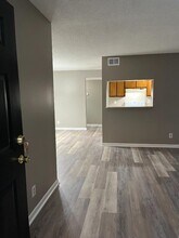 Building Photo - 3161 Ridge Ave