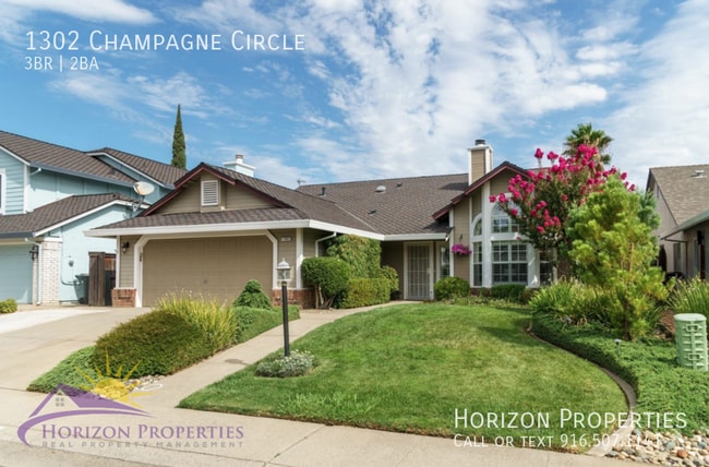 Building Photo - Bright 3 Bed 2 Bath 1,744 sqft Single Fami...