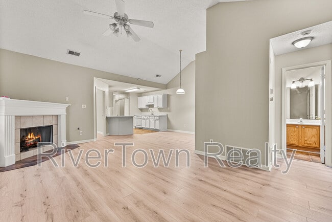 Building Photo - 7016 S Estacada Way