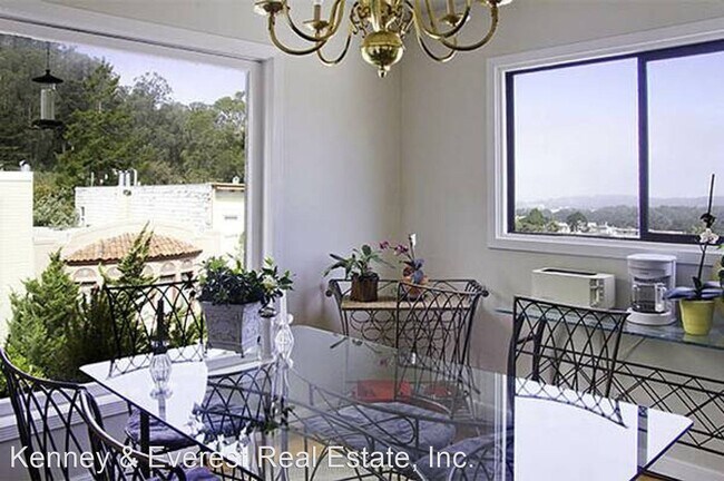 Foto del edificio - 2 br, 1 bath House - 1586 Shrader