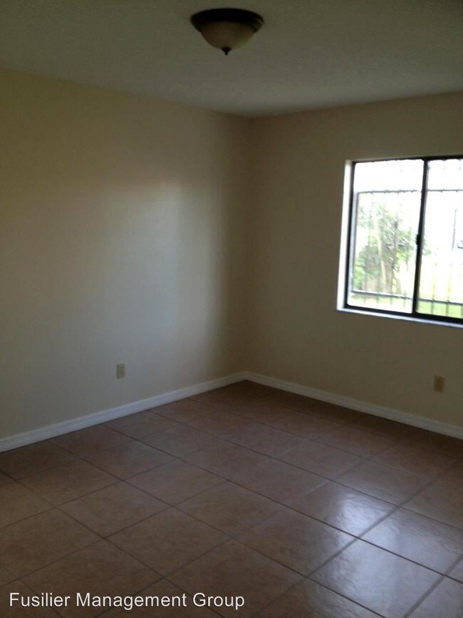 Building Photo - 2 br, 2 bath House - 136 Pinewood Circle