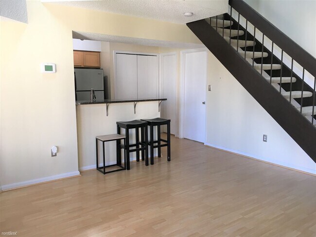 Building Photo - 1 br, 1 bath Condo - 14009 Briston St Apt C