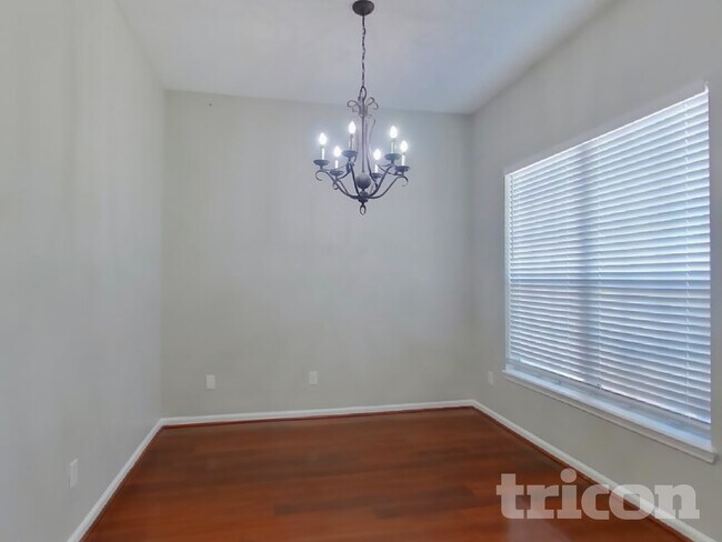 Building Photo - 3582 White Cow Ct