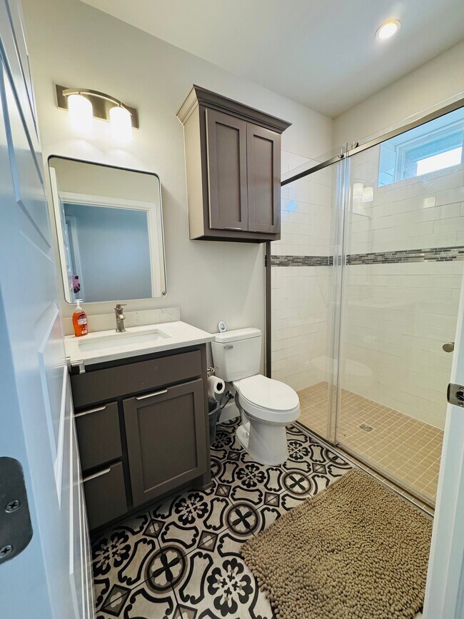 Foto del edificio - 2721 N Walnut Ave