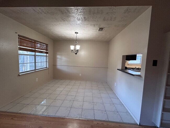 Foto del edificio - 20322 Beigewood Ln