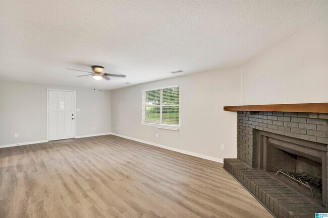Building Photo - 1115 Shades Ave