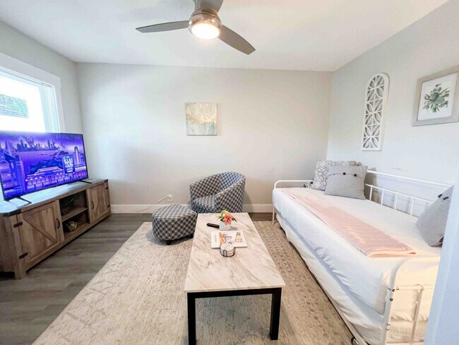 Foto del edificio - 1112 Morgan Ave