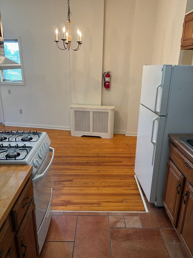 Building Photo - Marlyn 106 - 1 bed