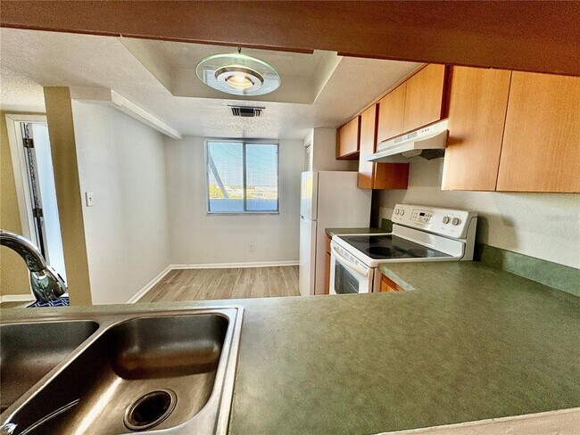 Foto del edificio - 201 W Laurel St